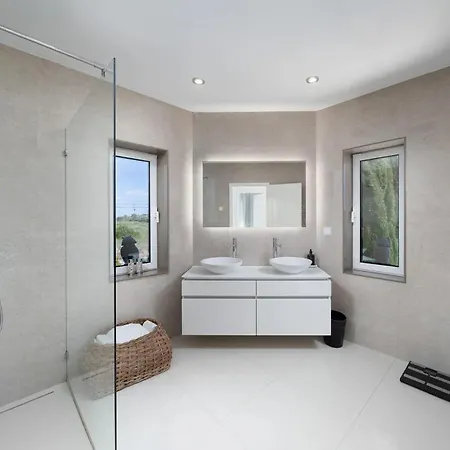 Elegance Modern Casa Country house Estombar