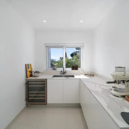 Elegance Modern Casa Estômbar